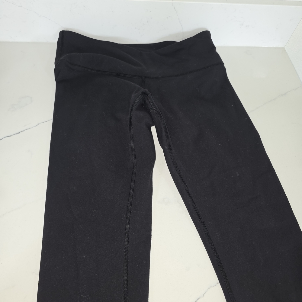 Lululemon Wunder Under Cropped Leggings